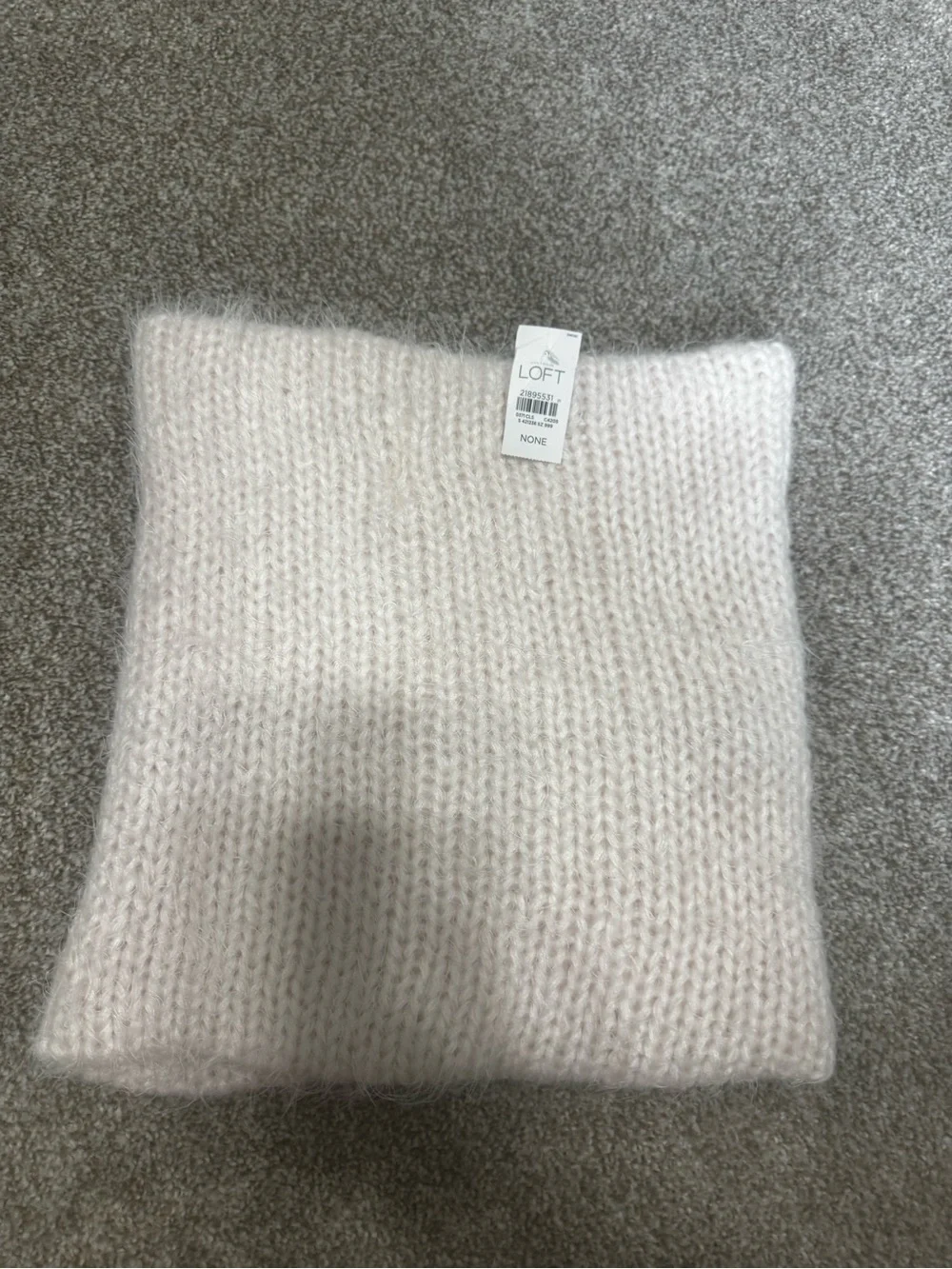 LOFT Creamy Blush Fuzzy Knit Scarf